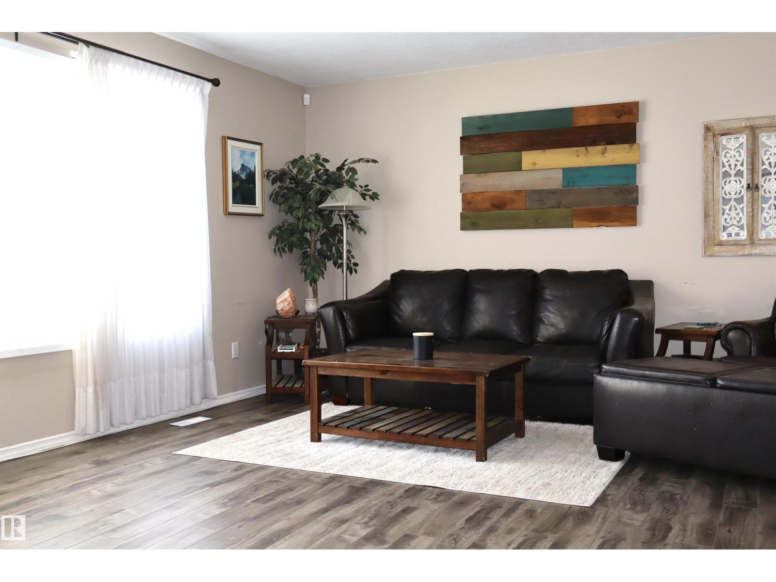 5220 - 56 Street, Barrhead, Alberta  T7N 1E5 - Photo 13 - E4473976