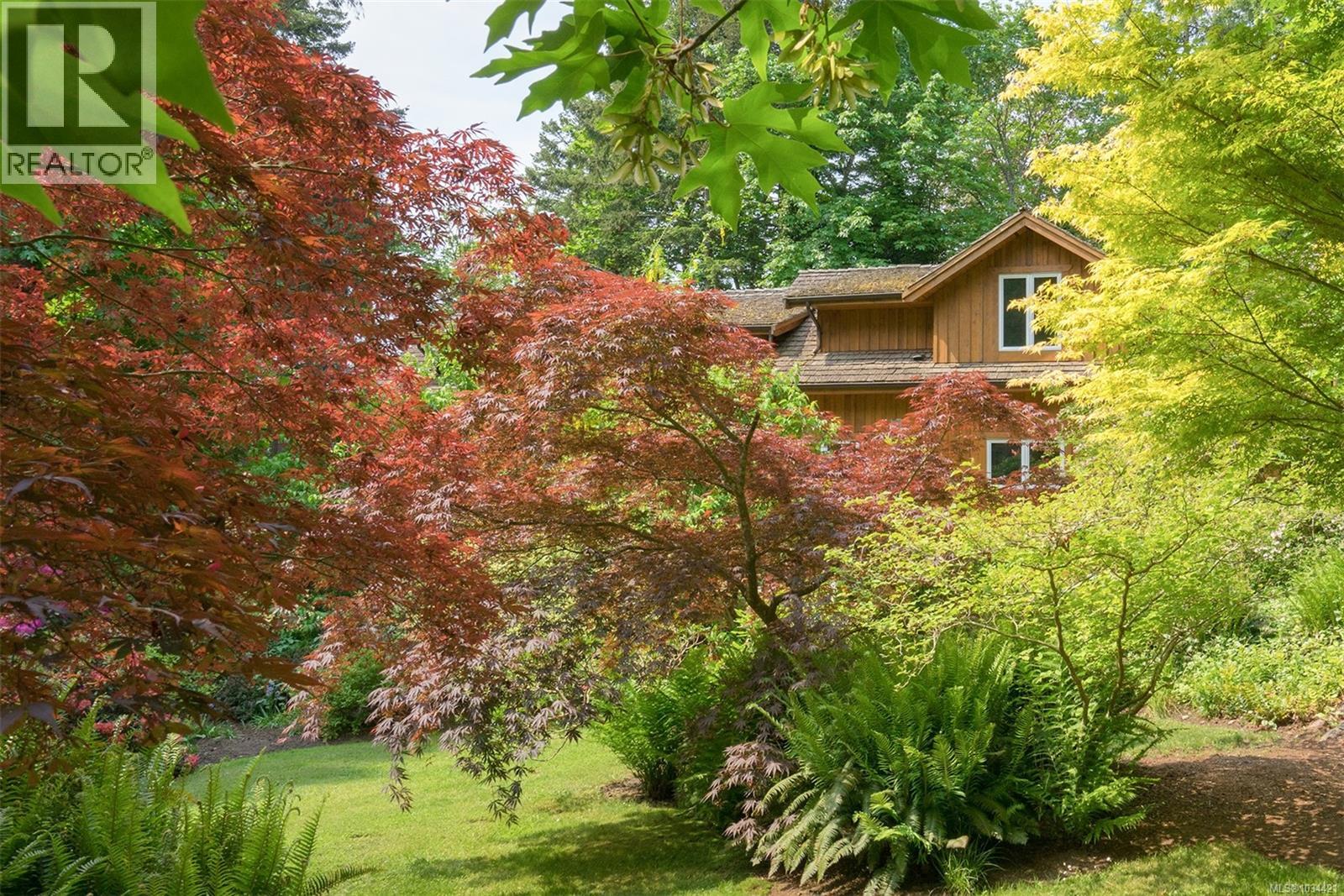 2280 South Rd, Gabriola Island, British Columbia