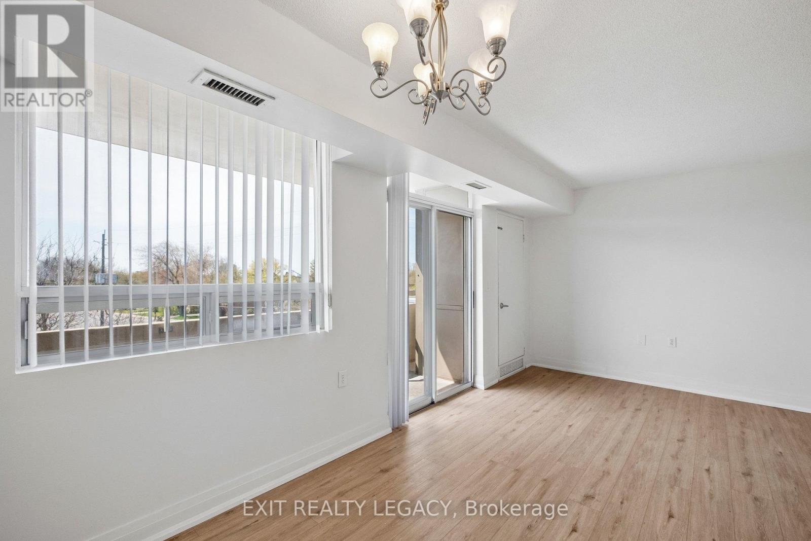 304 - 555 Wilson Hts Boulevard, Toronto, Ontario  M3H 6B5 - Photo 19 - C13092646