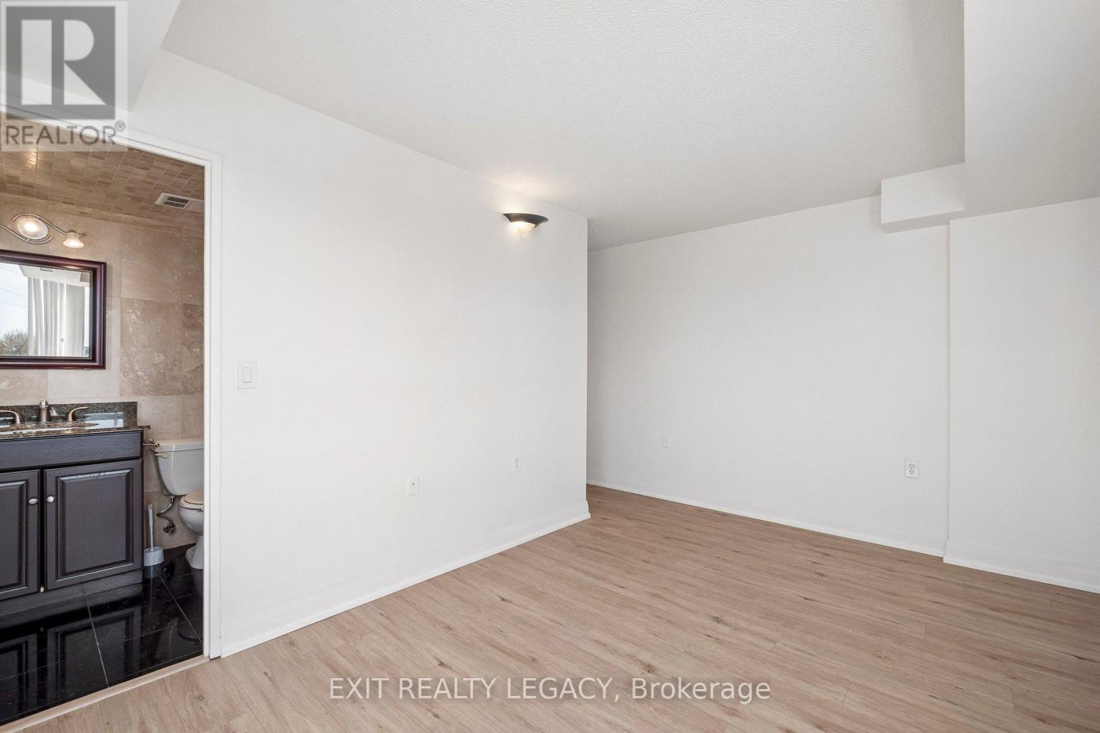 304 - 555 Wilson Hts Boulevard, Toronto, Ontario  M3H 6B5 - Photo 30 - C13092646