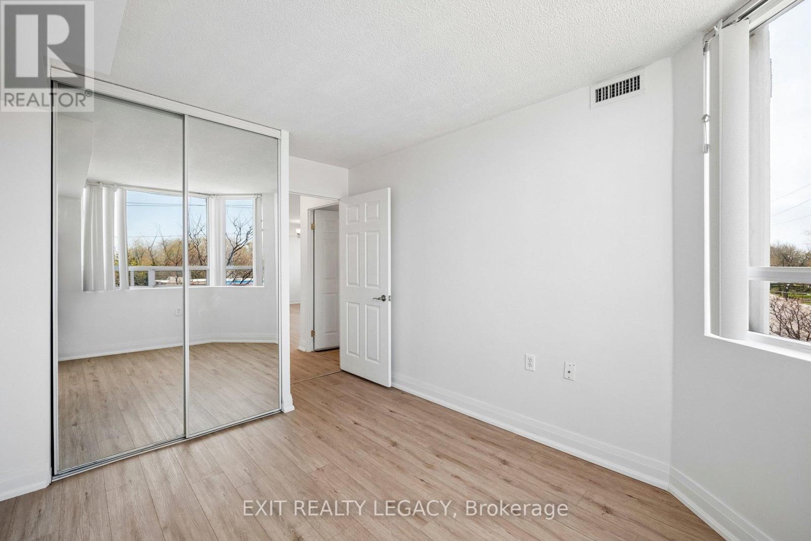 304 - 555 Wilson Hts Boulevard, Toronto, Ontario  M3H 6B5 - Photo 36 - C13092646
