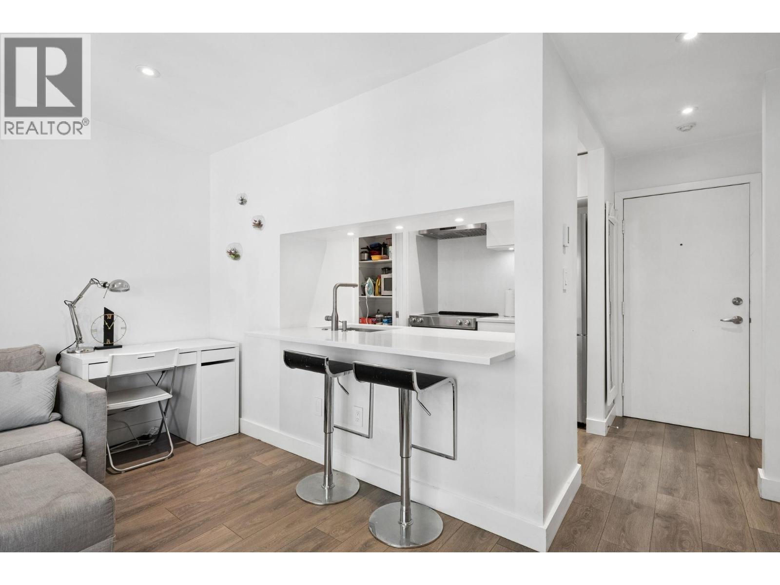 302 555 W 14th Avenue, Vancouver, British Columbia  V5Z 4G8 - Photo 7 - R3120221