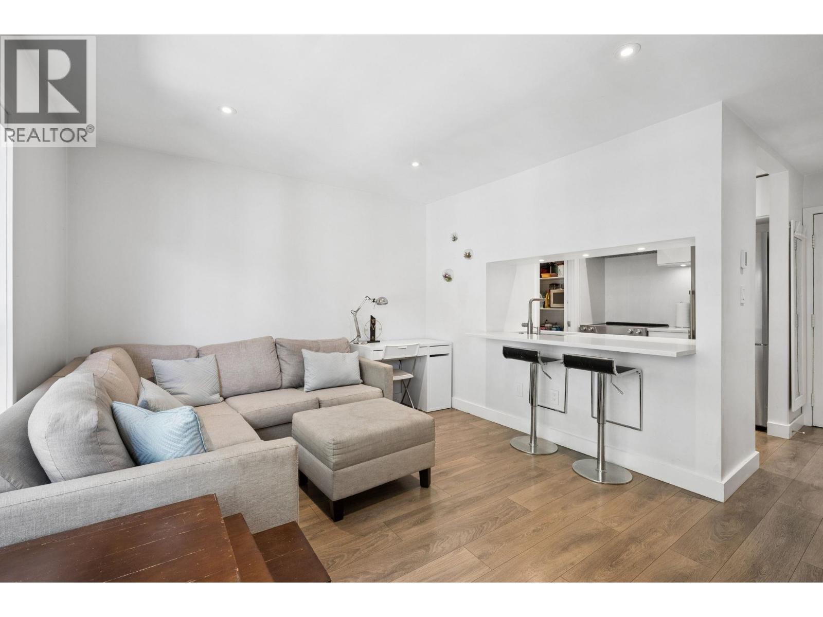 302 555 W 14th Avenue, Vancouver, British Columbia  V5Z 4G8 - Photo 6 - R3120221