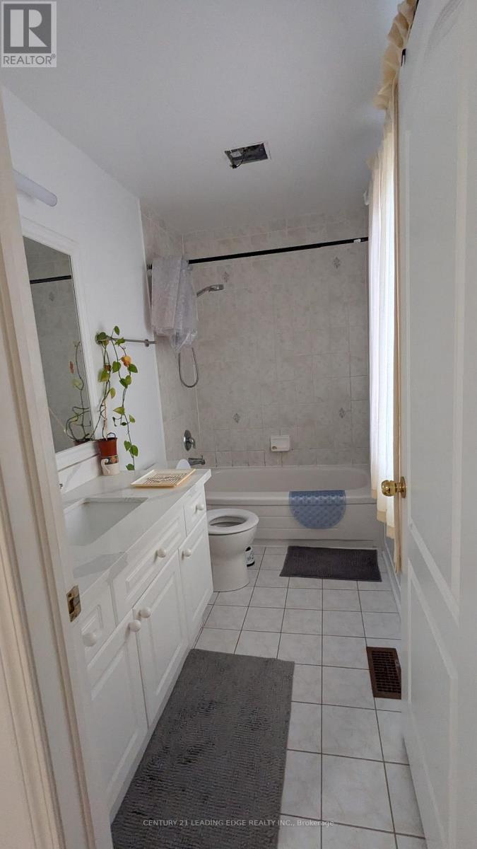 83 Trumpeter Street, Toronto, Ontario  M1B 6H1 - Photo 6 - E13092630