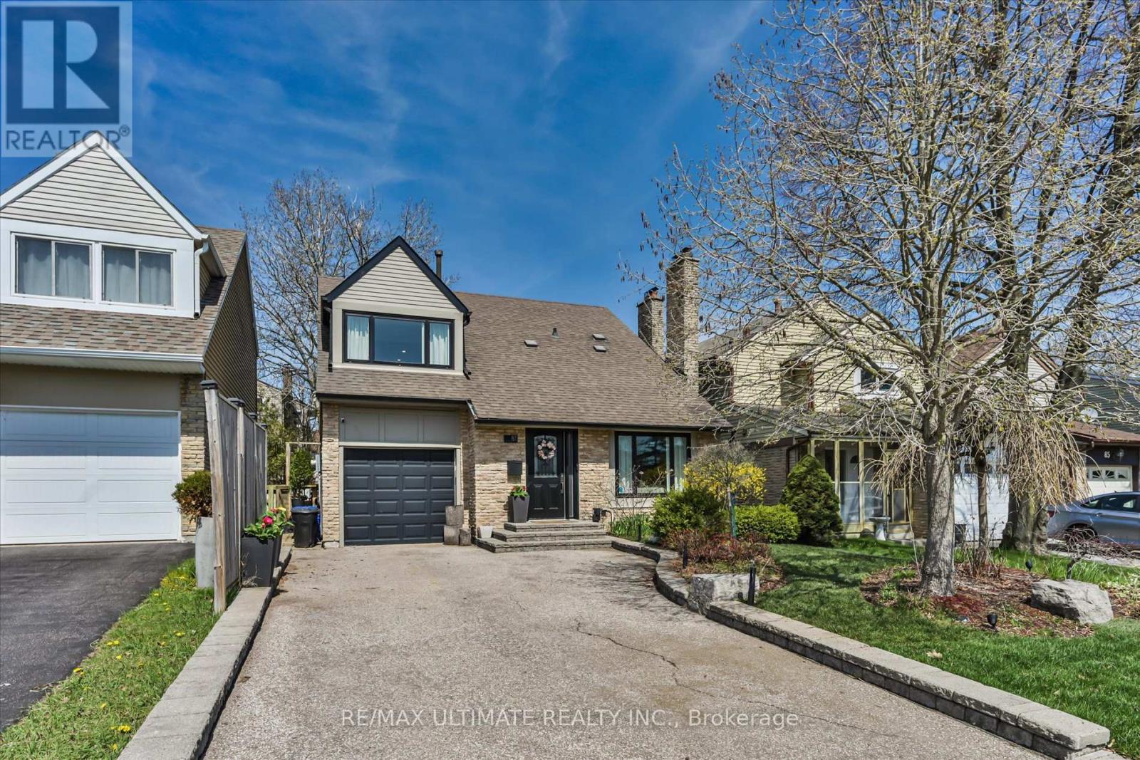 81 ANDREA ROAD, Ajax, Ontario
