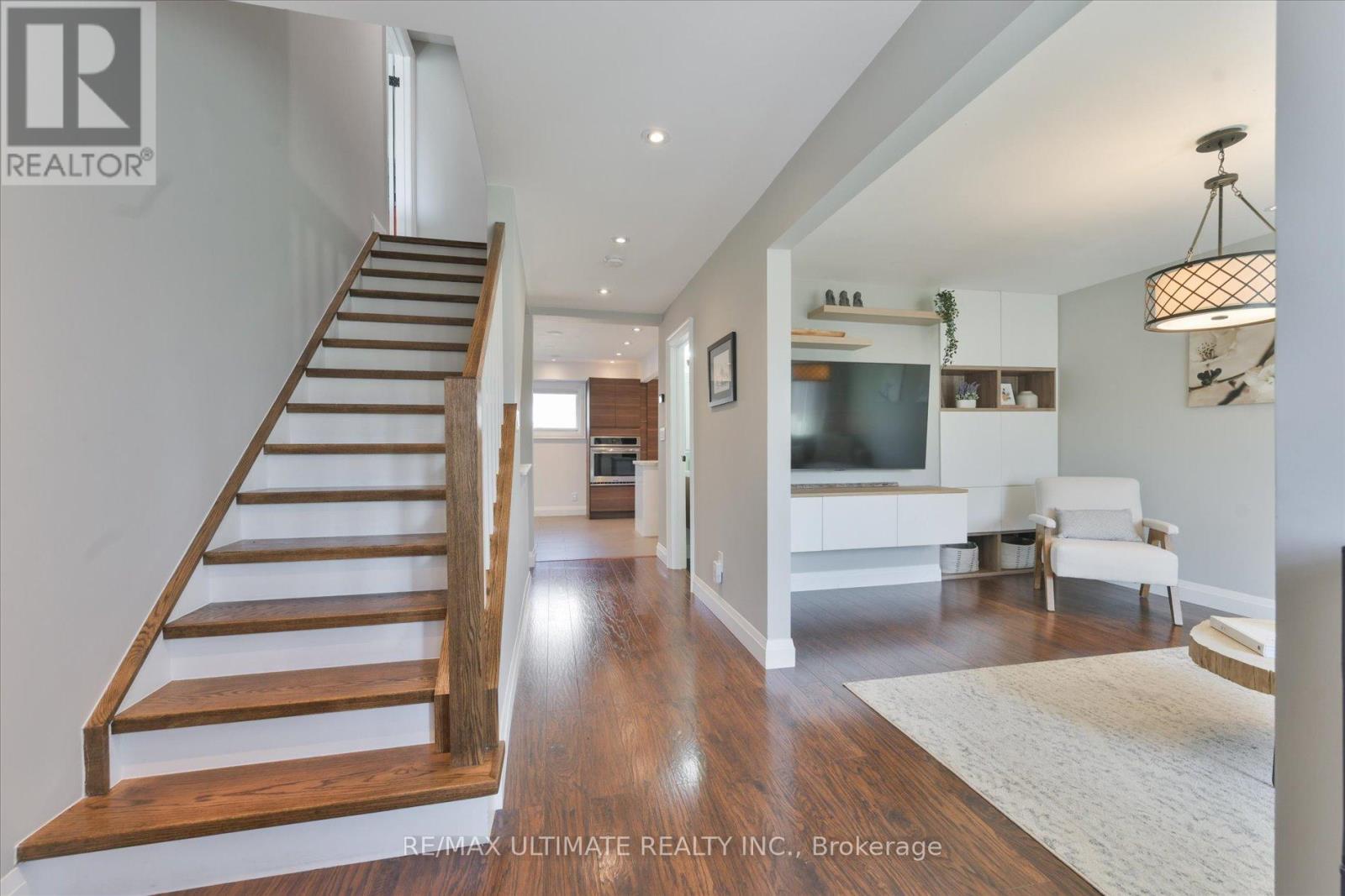 81 Andrea Road, Ajax, Ontario  L1S 3W1 - Photo 5 - E13092660