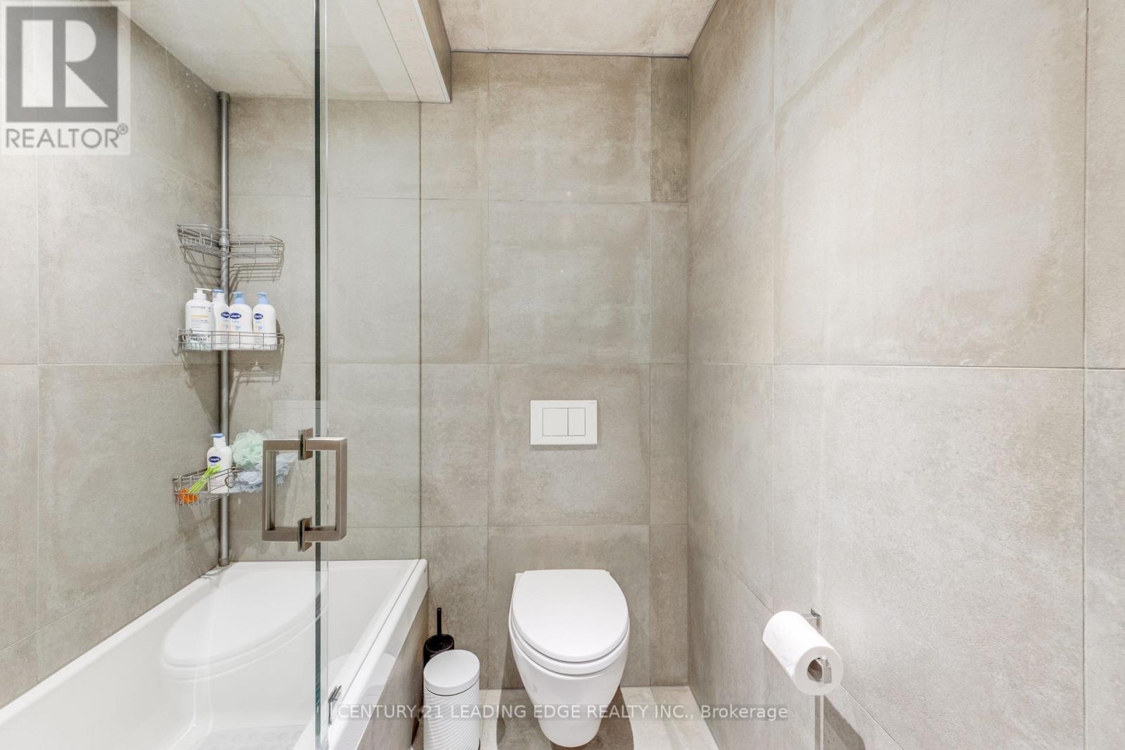 81 Dagmar Avenue, Toronto, Ontario  M4M 1V9 - Photo 28 - E13092684