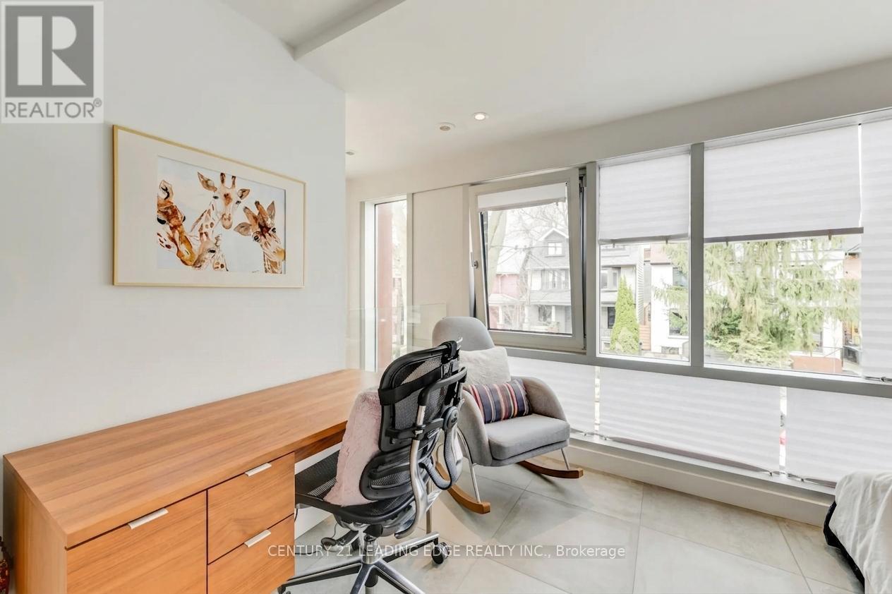 81 Dagmar Avenue, Toronto, Ontario  M4M 1V9 - Photo 31 - E13092684