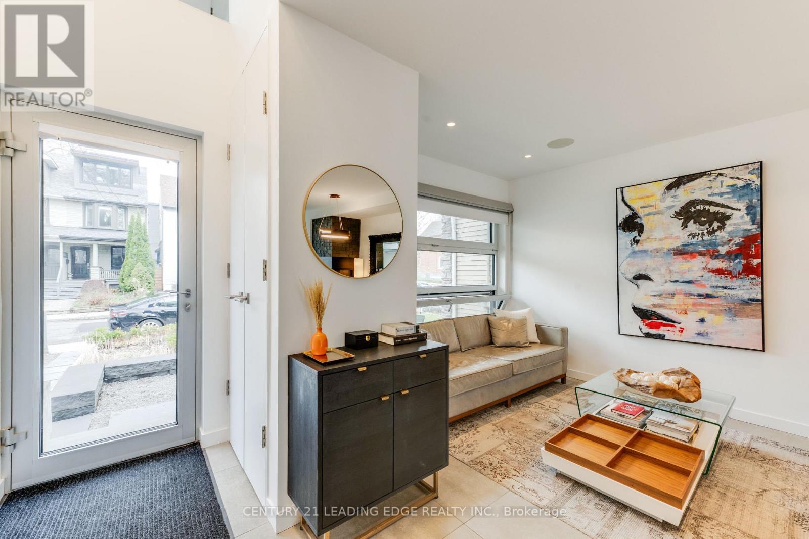 81 Dagmar Avenue, Toronto, Ontario  M4M 1V9 - Photo 4 - E13092684