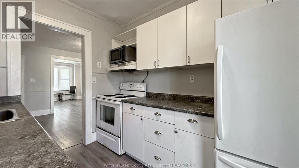 1424 Wyandotte Street West, Windsor, Ontario  N9B 1H4 - Photo 9 - 26010315