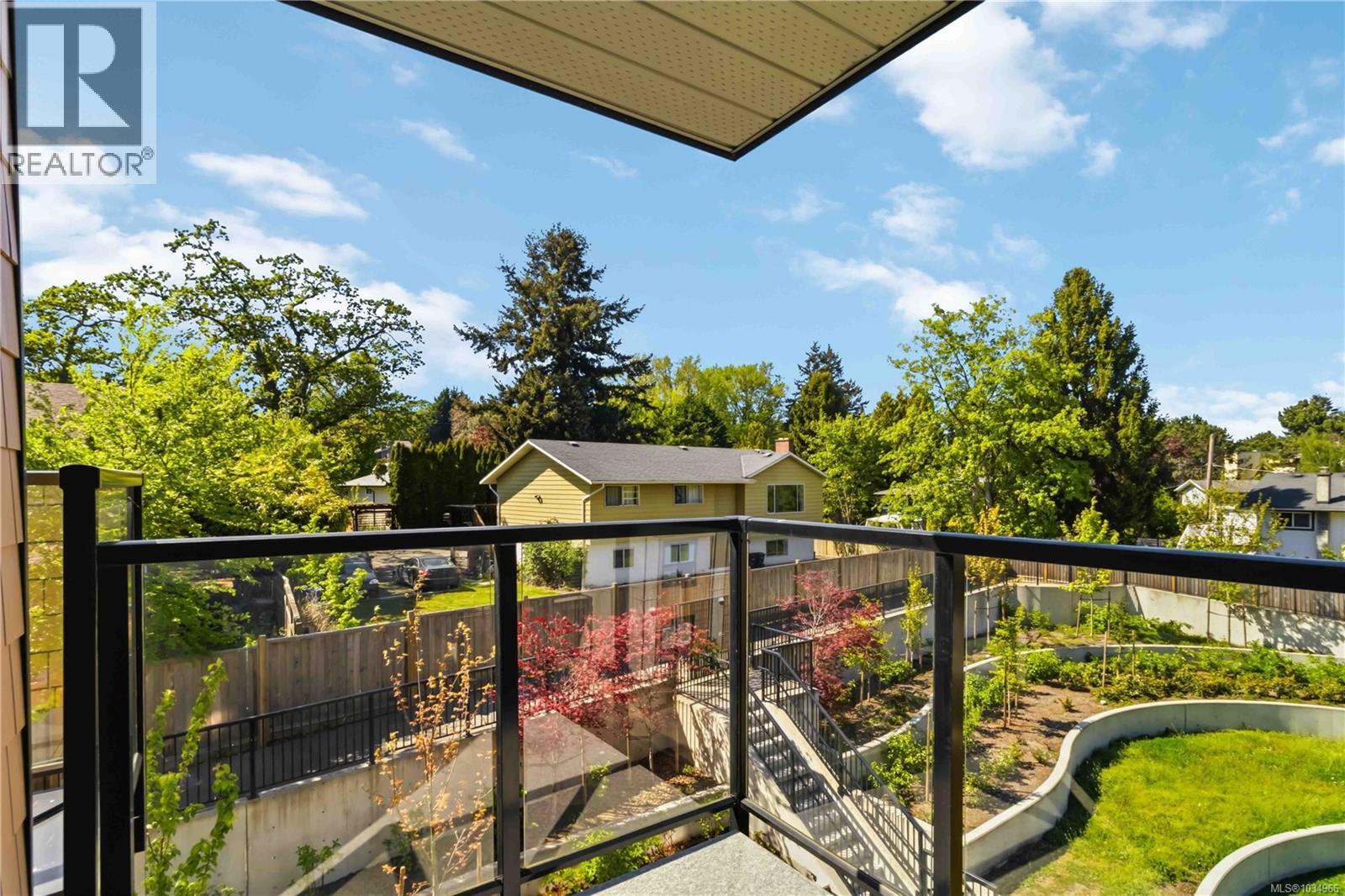 307 4030 Shelbourne St, Saanich, British Columbia  V8N 3E4 - Photo 26 - 1034966