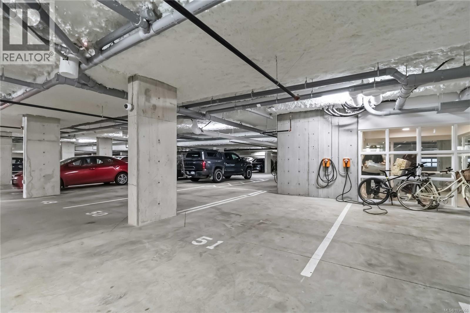 307 4030 Shelbourne St, Saanich, British Columbia  V8N 3E4 - Photo 30 - 1034966