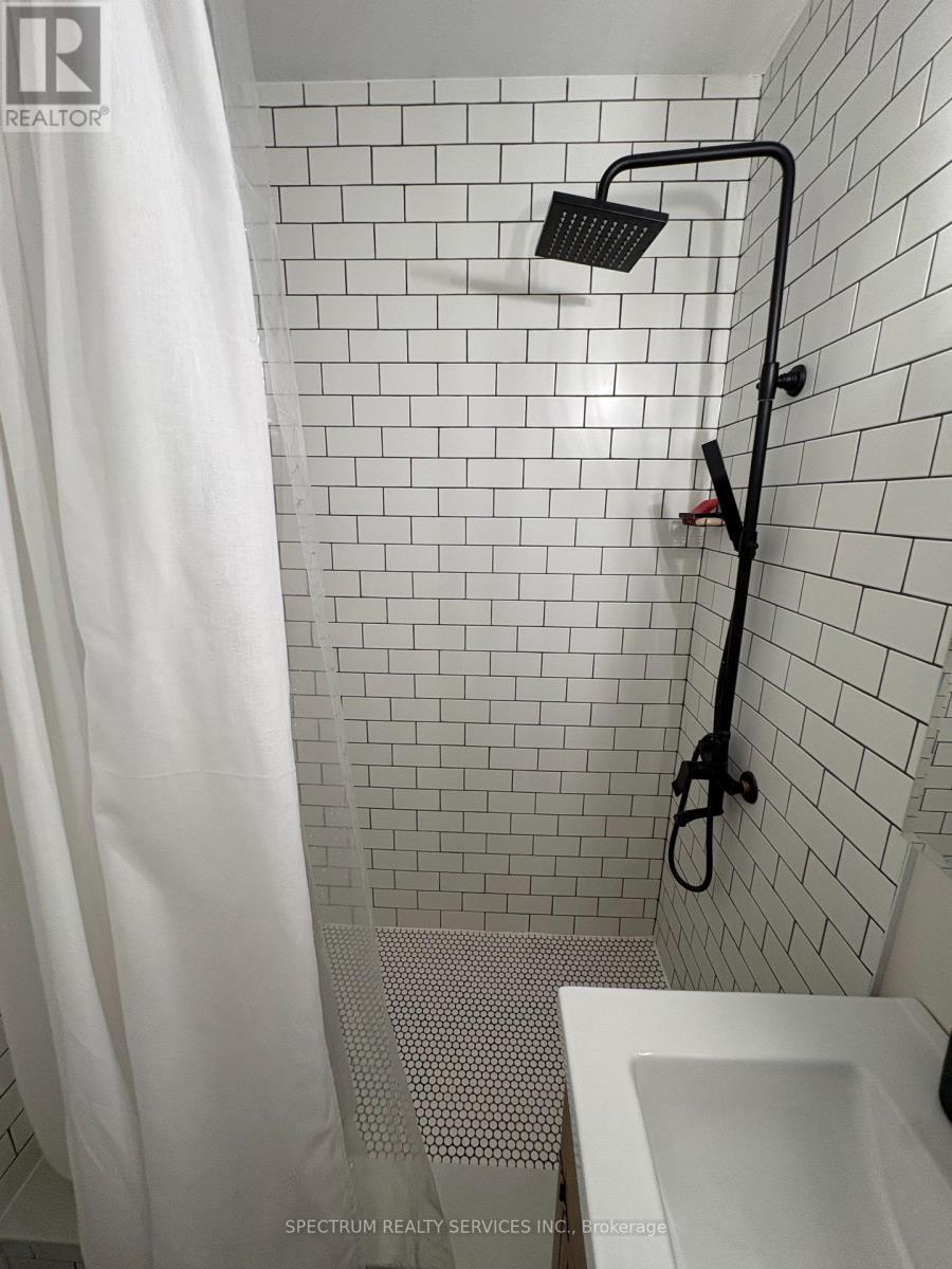 1007 - 7730 Kipling Avenue, Vaughan, Ontario  L4L 1Y9 - Photo 9 - N13092680