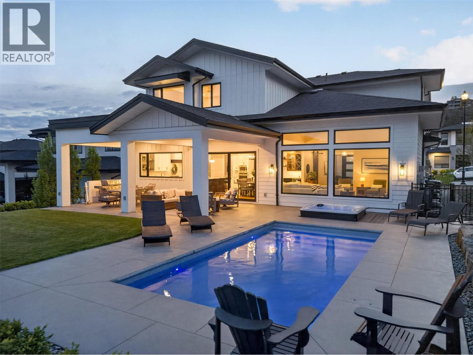 266 Summer Wood Drive, Kelowna, British Columbia  V1V 0C9 - Photo 2 - 10384635