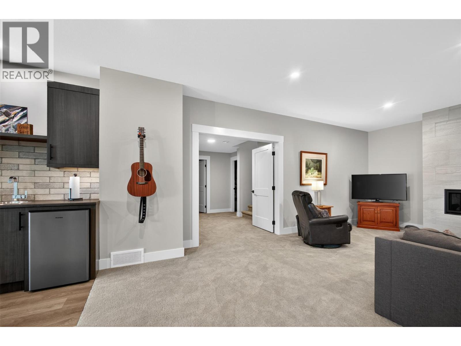266 Summer Wood Drive, Kelowna, British Columbia  V1V 0C9 - Photo 49 - 10384635