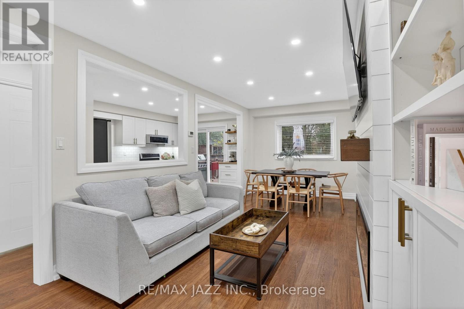 67 Mcknight Crescent, New Tecumseth (Tottenham), Ontario  L0G 1W0 - Photo 5 - N13092790