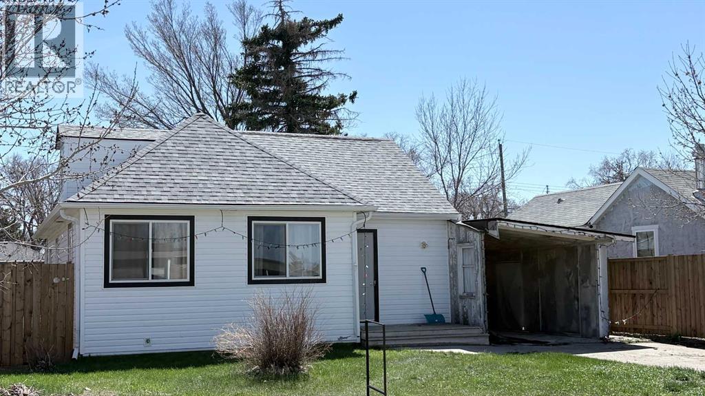 317 2 Avenue E, Bow Island, Alberta  T0K 0G0 - Photo 19 - A2290377