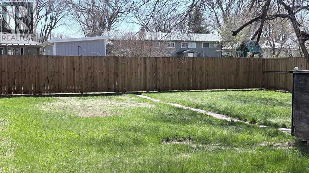 317 2 Avenue E, Bow Island, Alberta  T0K 0G0 - Photo 17 - A2290377