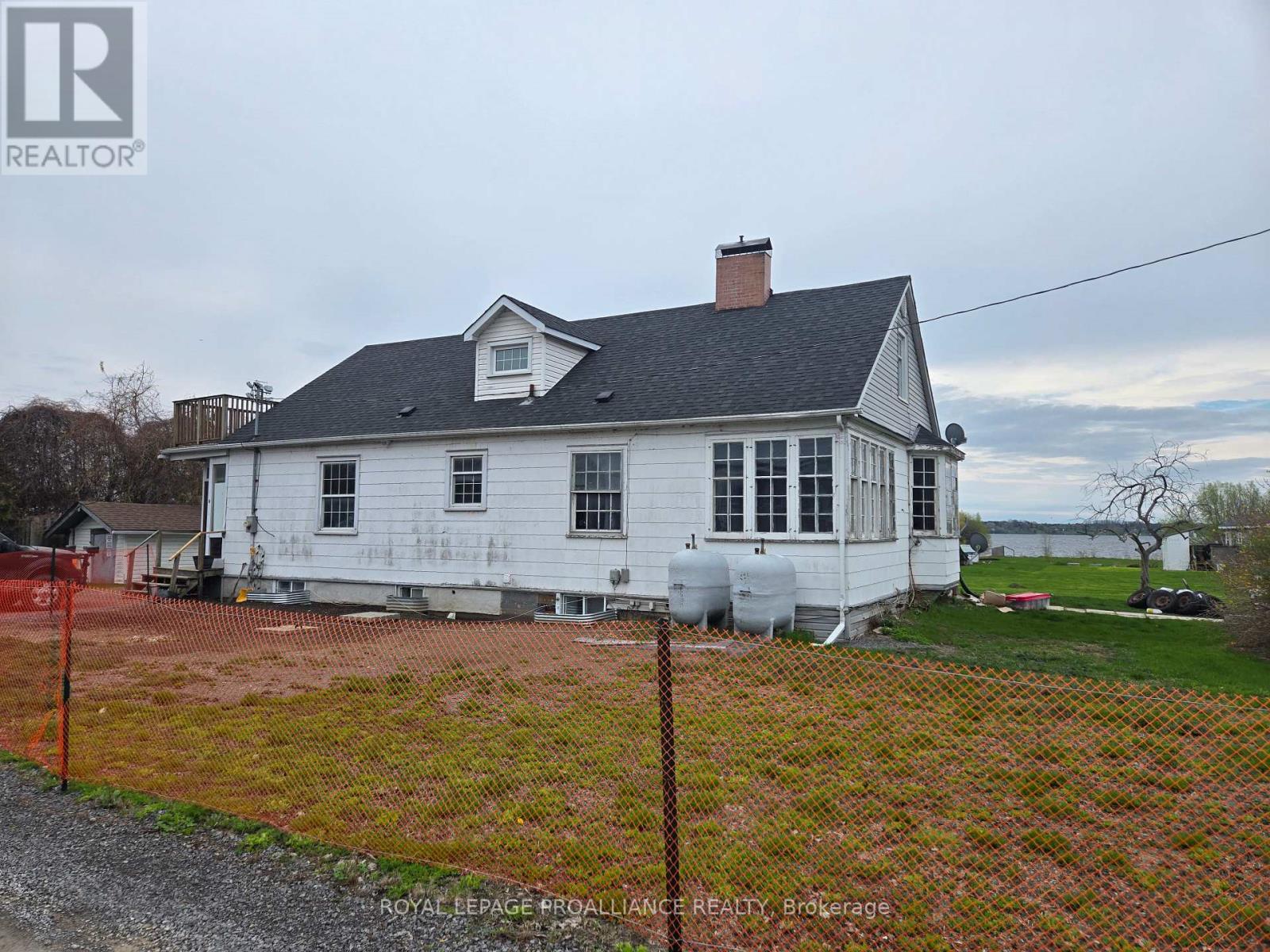 323 Dundas Street E, Quinte West, Ontario  K8V 5W5 - Photo 3 - X13092792