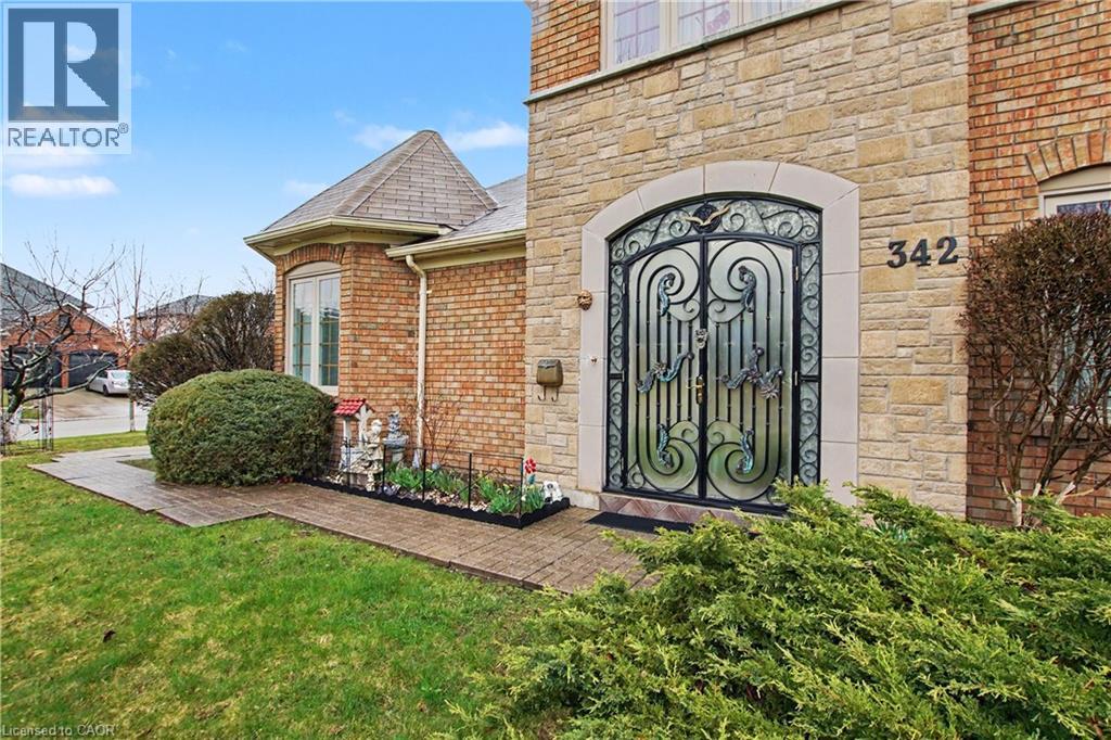 342 Saginaw Parkway, Cambridge, Ontario  N1T 1R8 - Photo 3 - 40818768