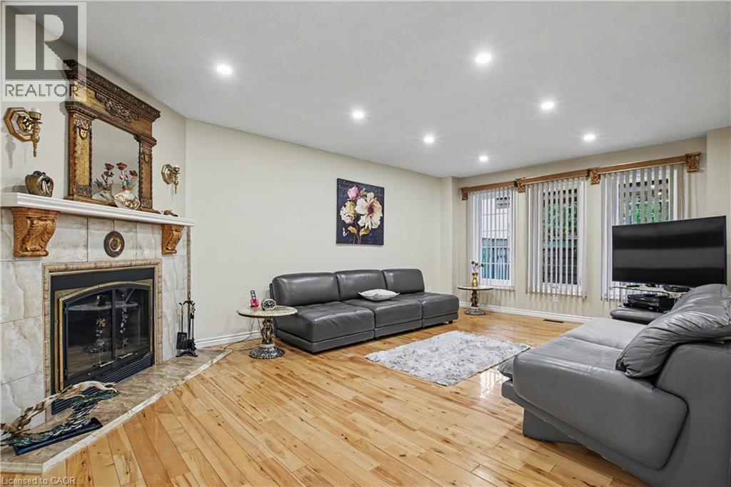 342 Saginaw Parkway, Cambridge, Ontario  N1T 1R8 - Photo 11 - 40818768