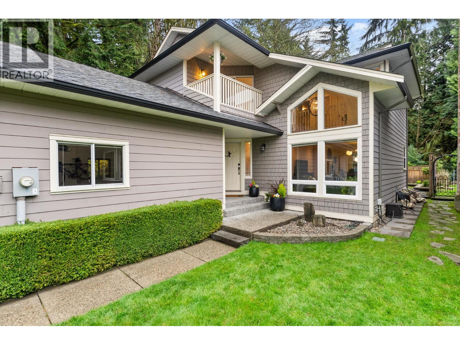 1530 Lighthall Court, North Vancouver, British Columbia  V7G 2G2 - Photo 1 - R3111438