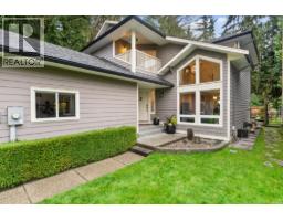 1530 LIGHTHALL COURT, North Vancouver, British Columbia