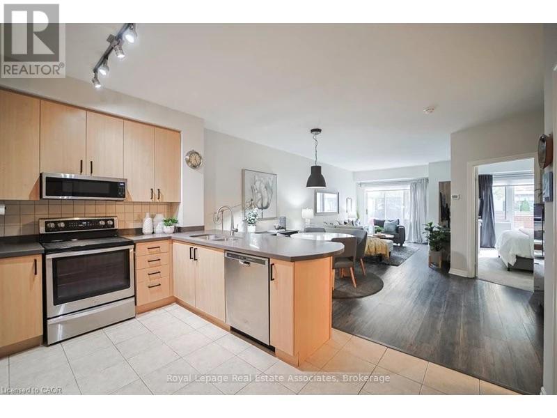 107 - 80 Port Street E, Mississauga, Ontario  L5G 4V6 - Photo 11 - W13092658
