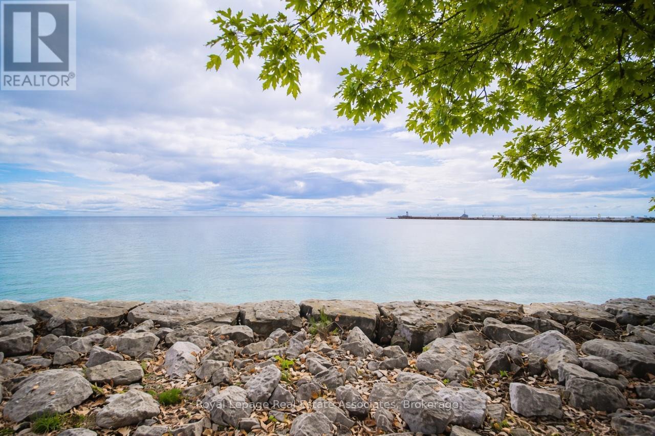 107 - 80 Port Street E, Mississauga, Ontario  L5G 4V6 - Photo 39 - W13092658