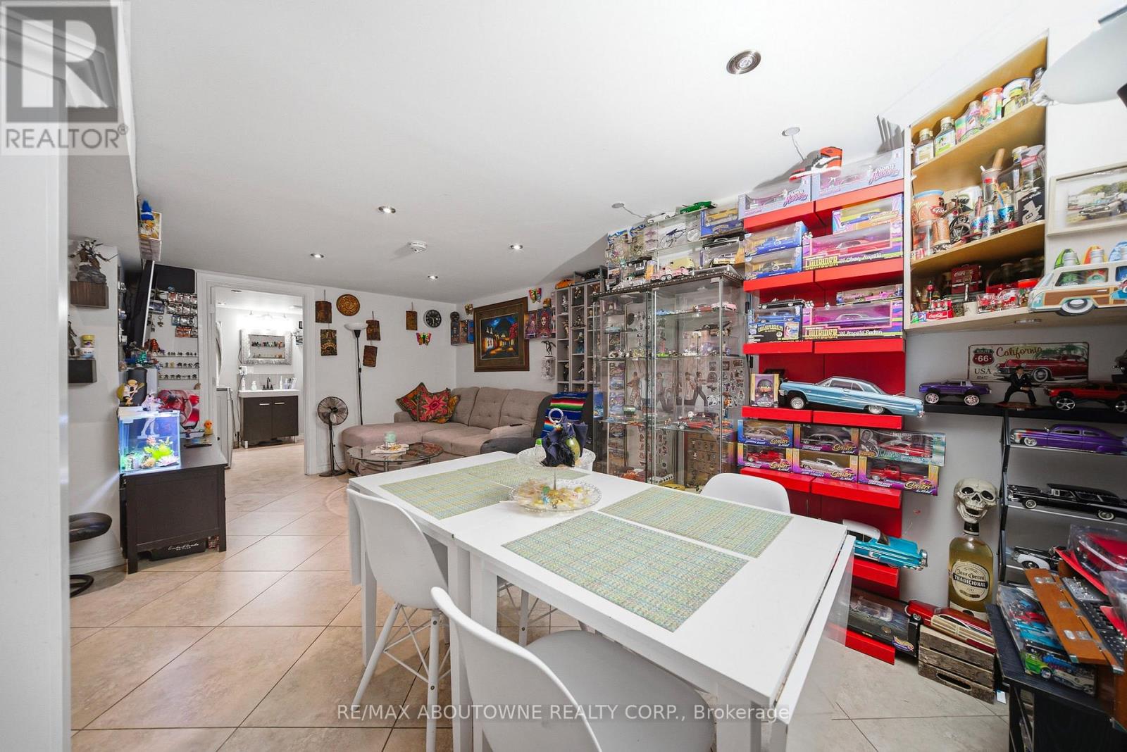 1403 Selkirk Avenue, Oakville, Ontario  L6L 2V5 - Photo 17 - W13092672
