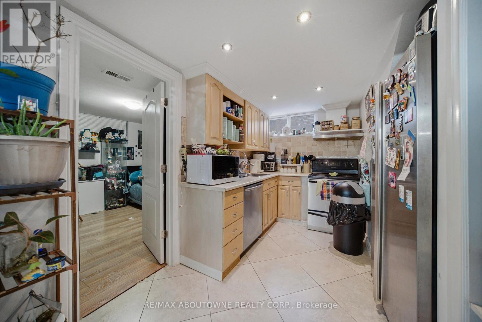 1403 Selkirk Avenue, Oakville, Ontario  L6L 2V5 - Photo 20 - W13092672