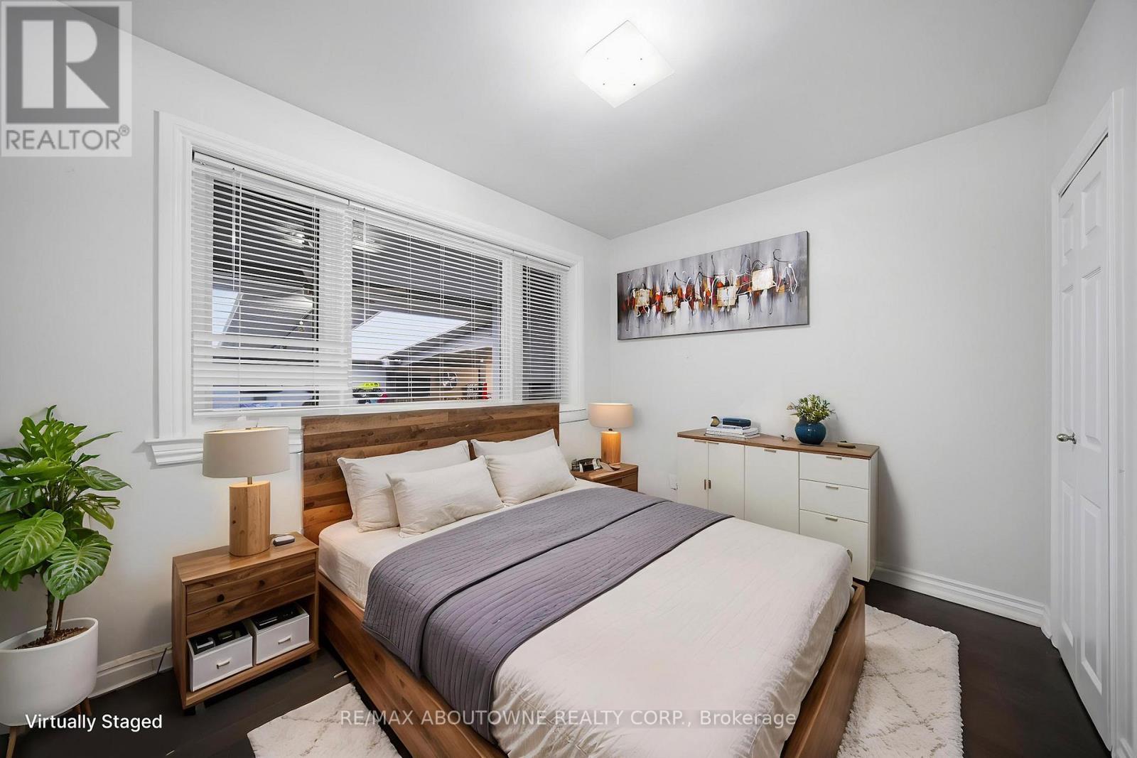 1403 Selkirk Avenue, Oakville, Ontario  L6L 2V5 - Photo 9 - W13092672