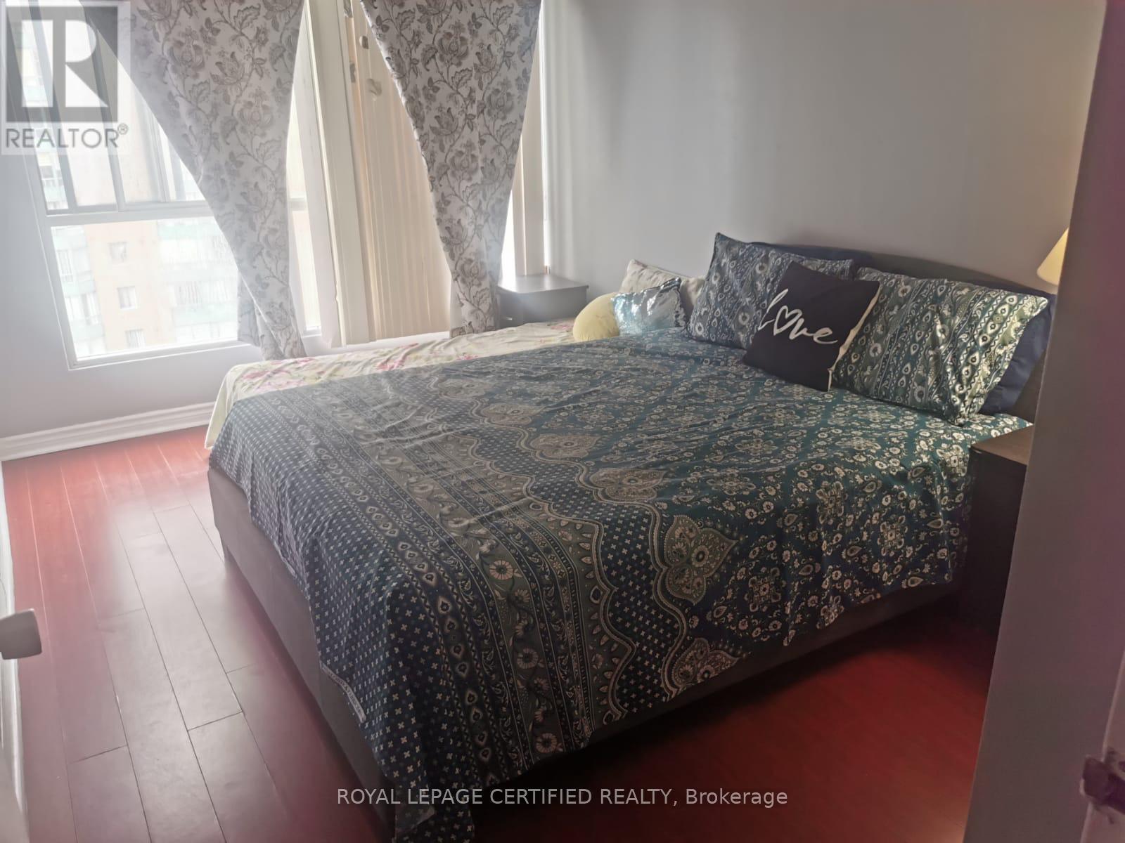 910 - 145 Hillcrest Avenue, Mississauga, Ontario  L5B 3Z1 - Photo 23 - W13092694