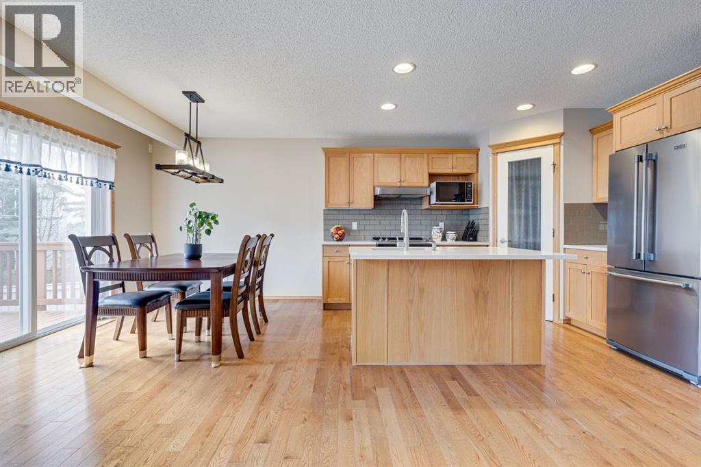 281 Bridlemeadows Common Sw, Calgary, Alberta  T2Y 4V4 - Photo 7 - A2308354