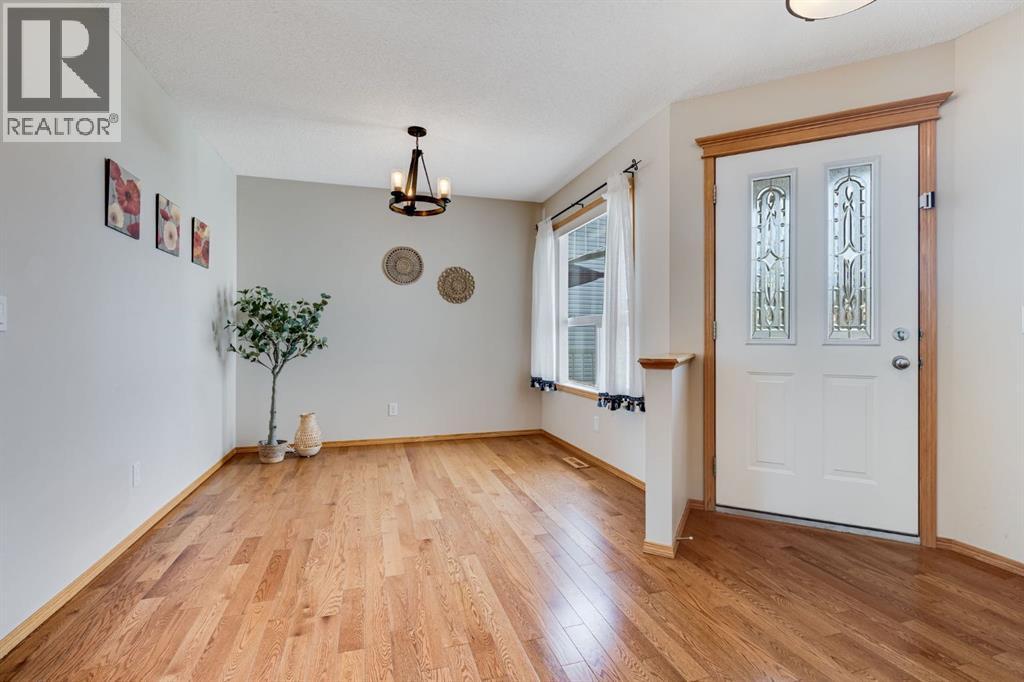 281 Bridlemeadows Common Sw, Calgary, Alberta  T2Y 4V4 - Photo 2 - A2308354