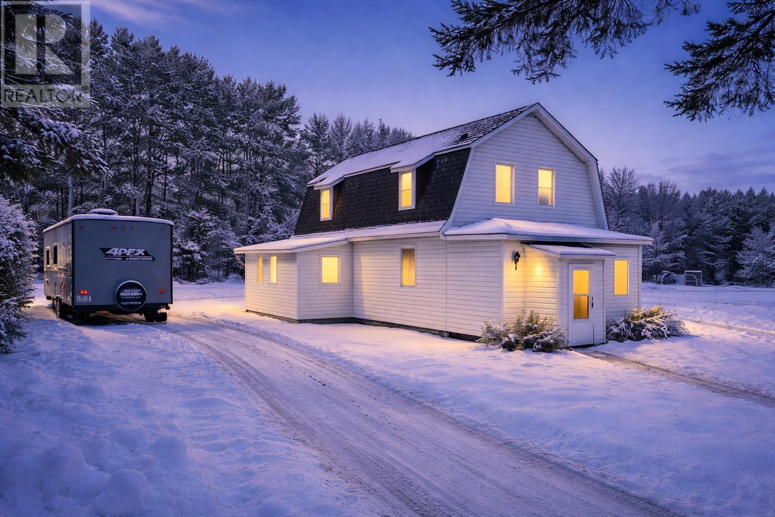 4 Riverview ST, Nipigon, Ontario
