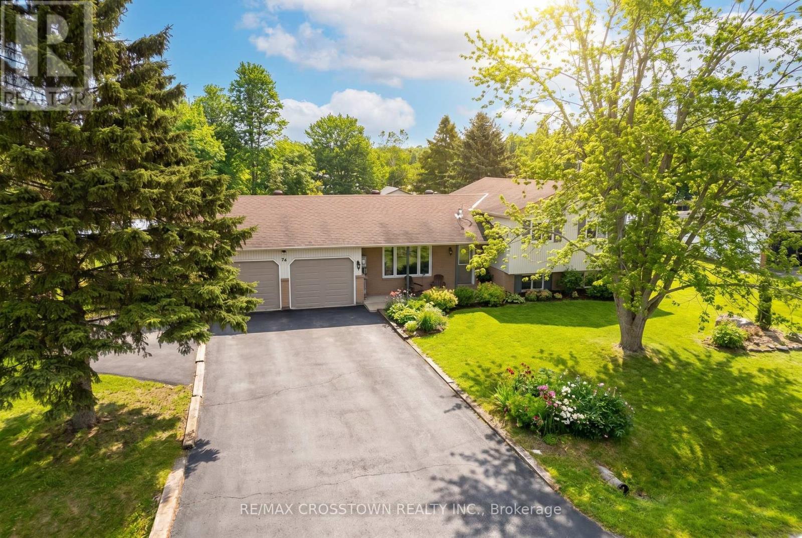54 FOYSTON PARK CIRCLE, Springwater, Ontario