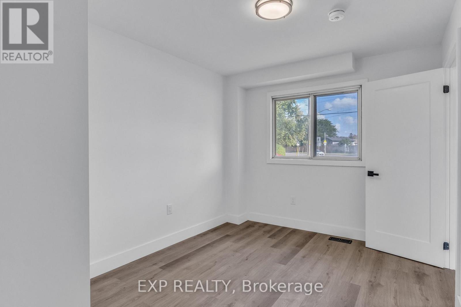 113 Green Road, Hamilton, Ontario  L8G 3W9 - Photo 13 - X13092662