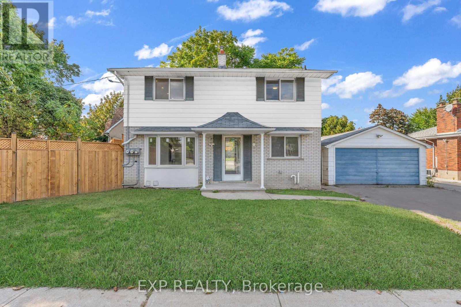 113 Green Road, Hamilton, Ontario  L8G 3W9 - Photo 2 - X13092662