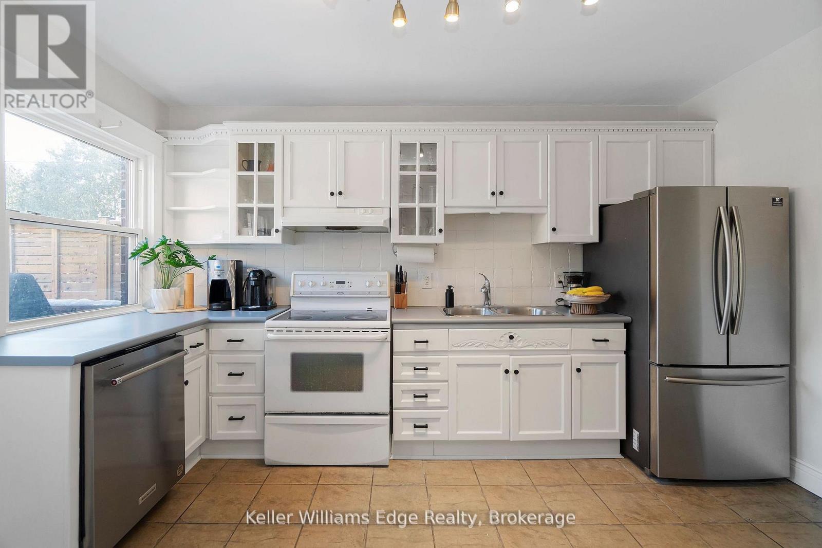 37 Wexford Avenue S, Hamilton, Ontario  L8K 2N5 - Photo 17 - X13092964