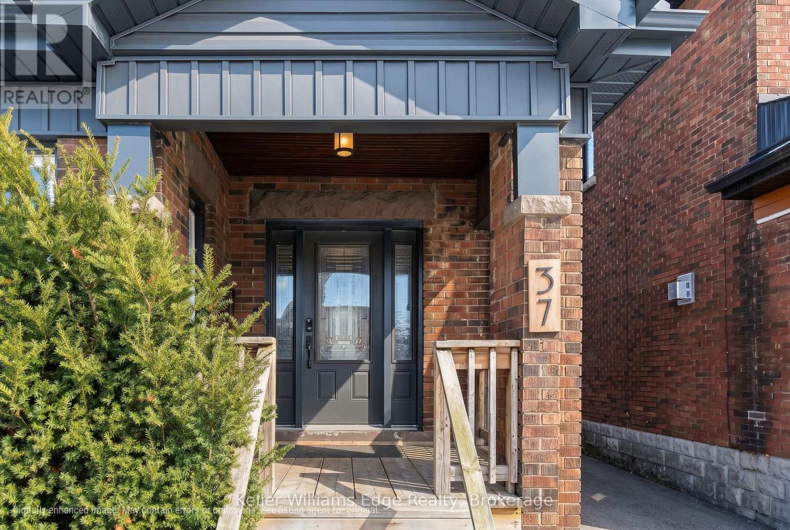 37 Wexford Avenue S, Hamilton, Ontario  L8K 2N5 - Photo 3 - X13092964
