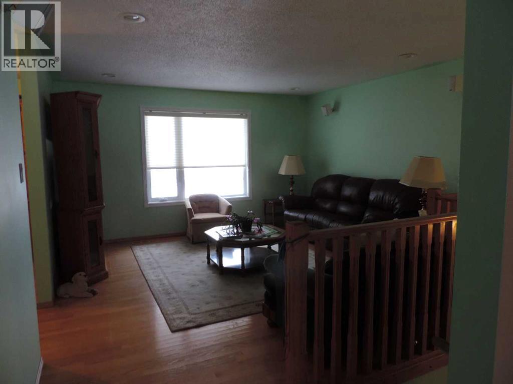 5217 46 Avenue, Rimbey, Alberta  T0C 2J0 - Photo 11 - A2276142