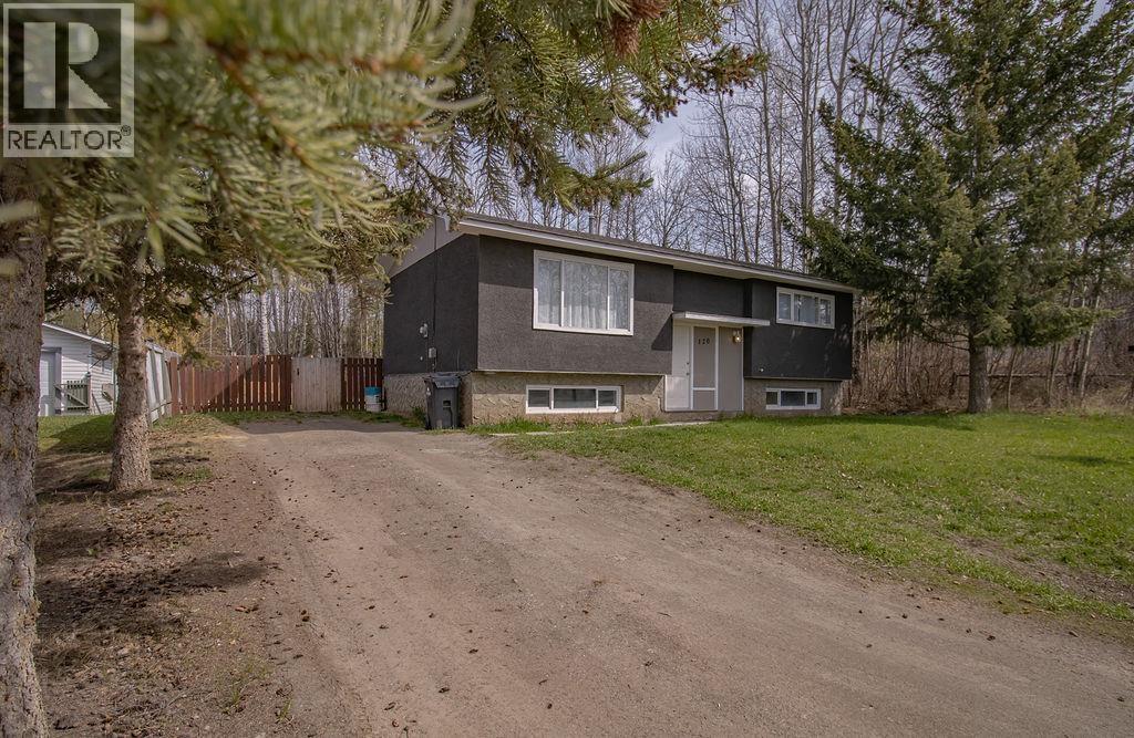 120 ELM STREET, Fort St. James, British Columbia