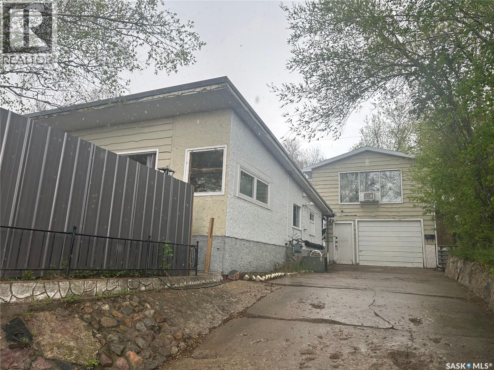 1105 5th Avenue, Regina Beach, Saskatchewan  S0G 4C0 - Photo 1 - SK029481