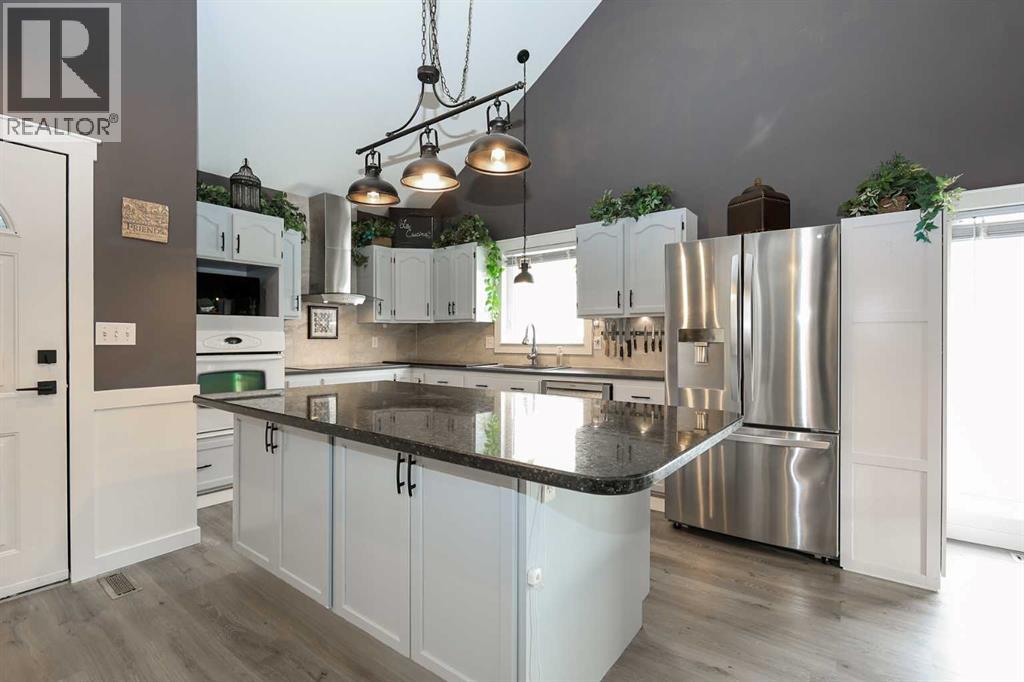 25 Kee Close, Red Deer, Alberta  T4P 3M4 - Photo 4 - A2302272