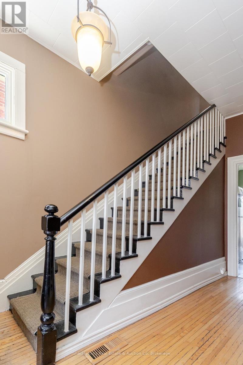 27 Grange Street, Stratford, Ontario  N5A 3P7 - Photo 17 - X13092962