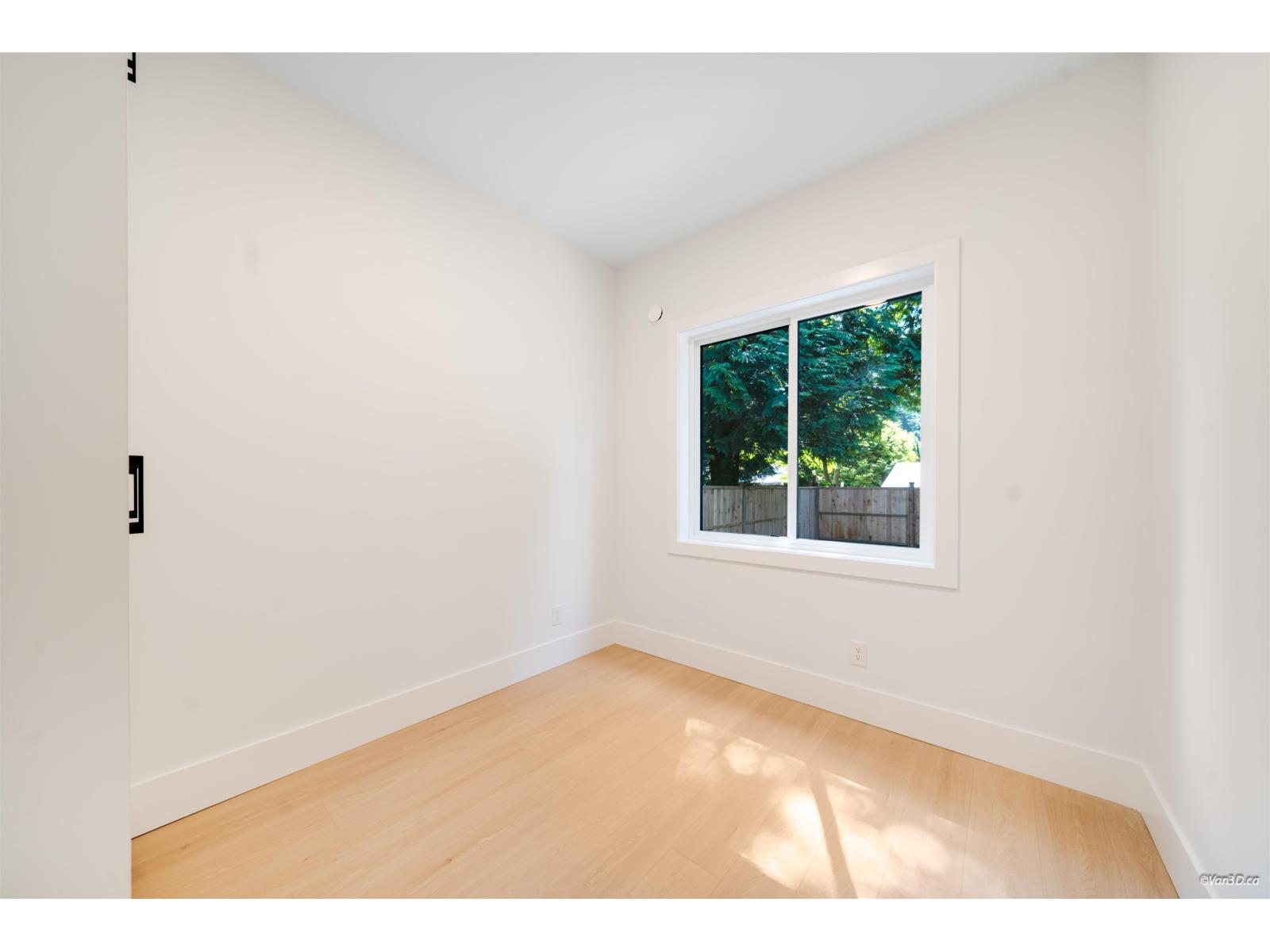 13030 15 Avenue, Surrey, British Columbia  V4A 1K7 - Photo 5 - R3120422