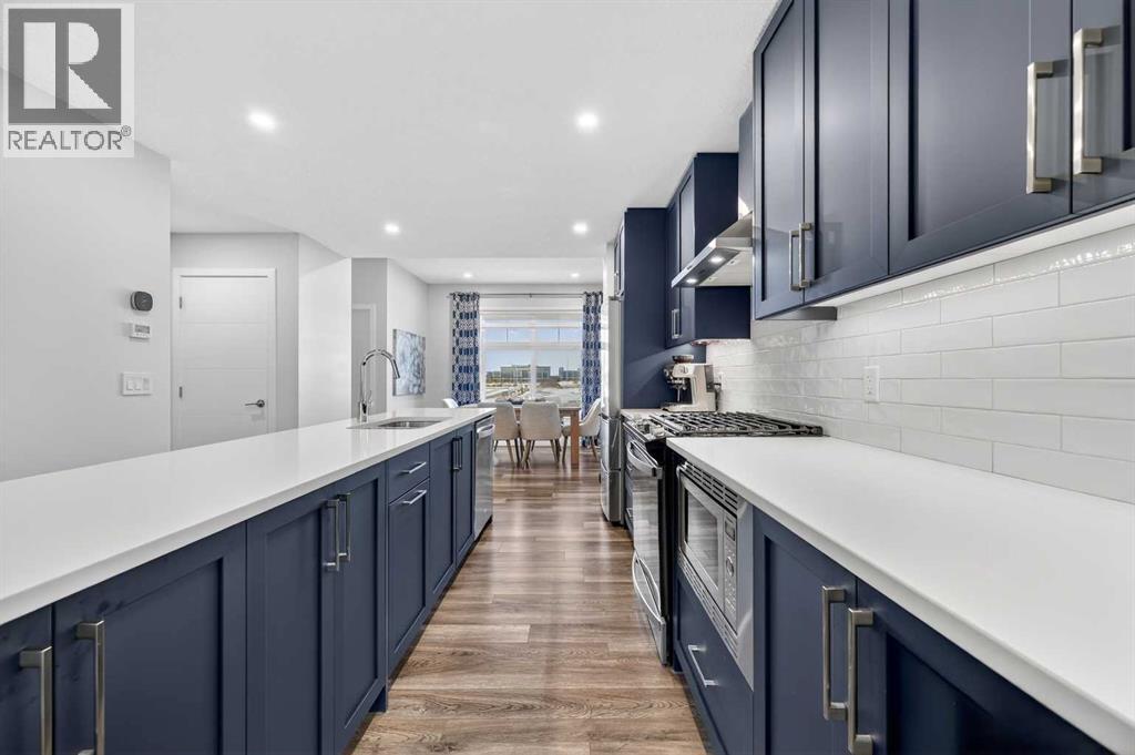 233 Les Jardins Park SE, Calgary, Alberta  T2C 5V3 - Photo 5 - A2294714