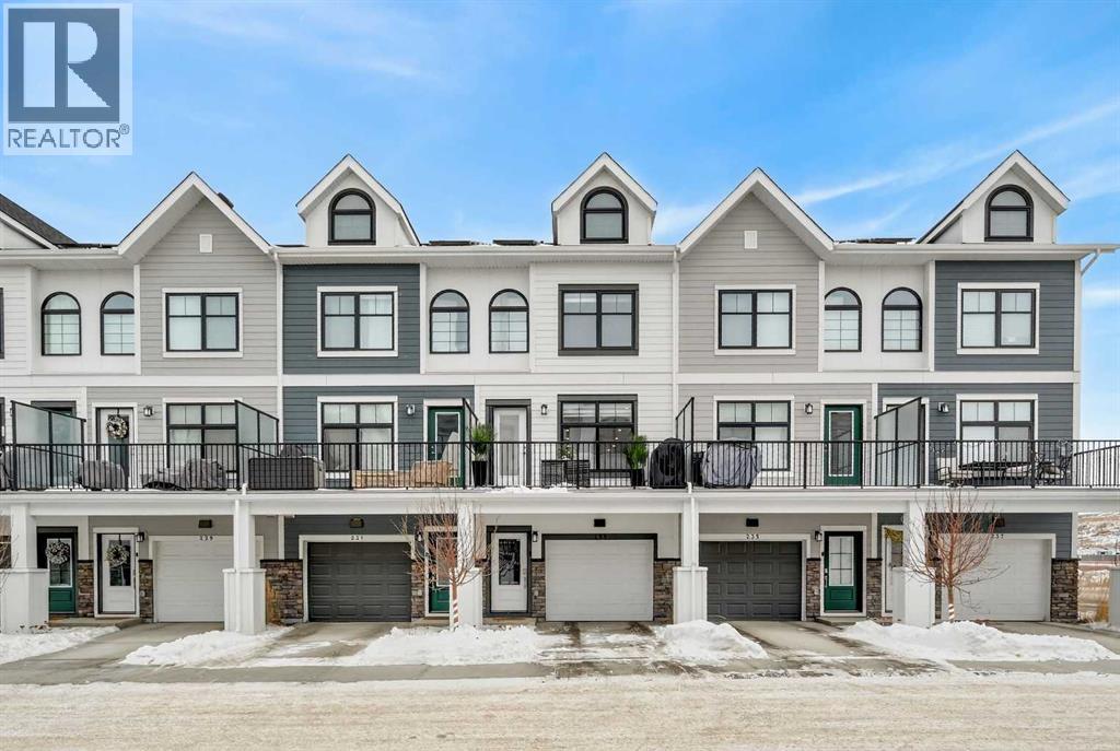 233 Les Jardins Park SE, Calgary, Alberta  T2C 5V3 - Photo 1 - A2294714