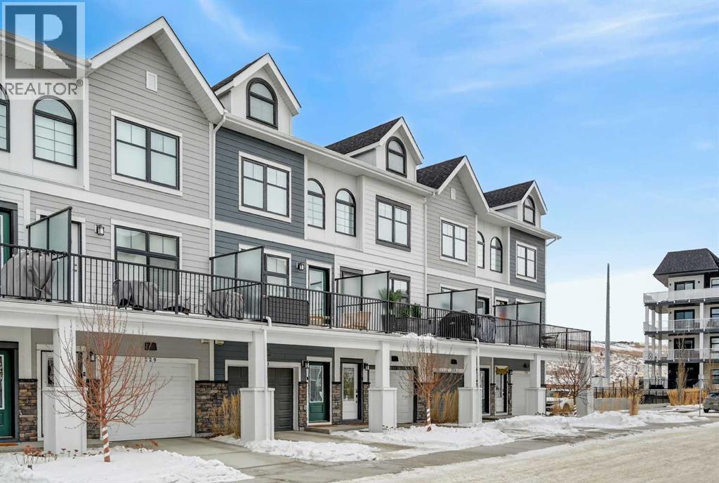 233 Les Jardins Park SE, Calgary, Alberta  T2C 5V3 - Photo 2 - A2294714